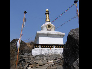 Stuppa on Lower Everst Trail in the Himalaya